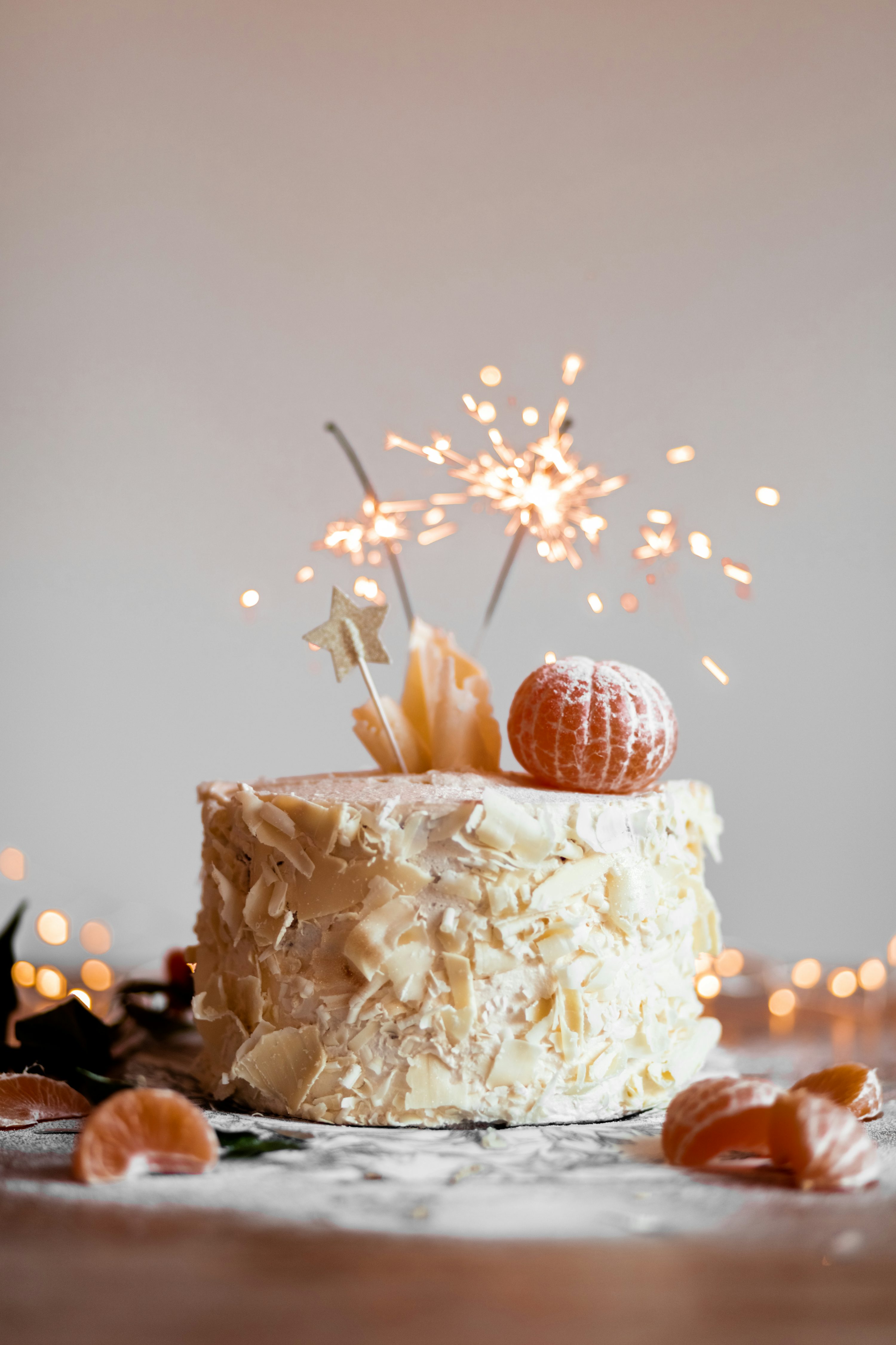 woman 40th birthday cake
