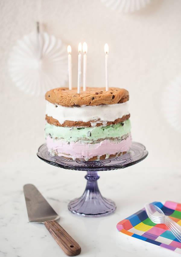 woman 40th birthday cake